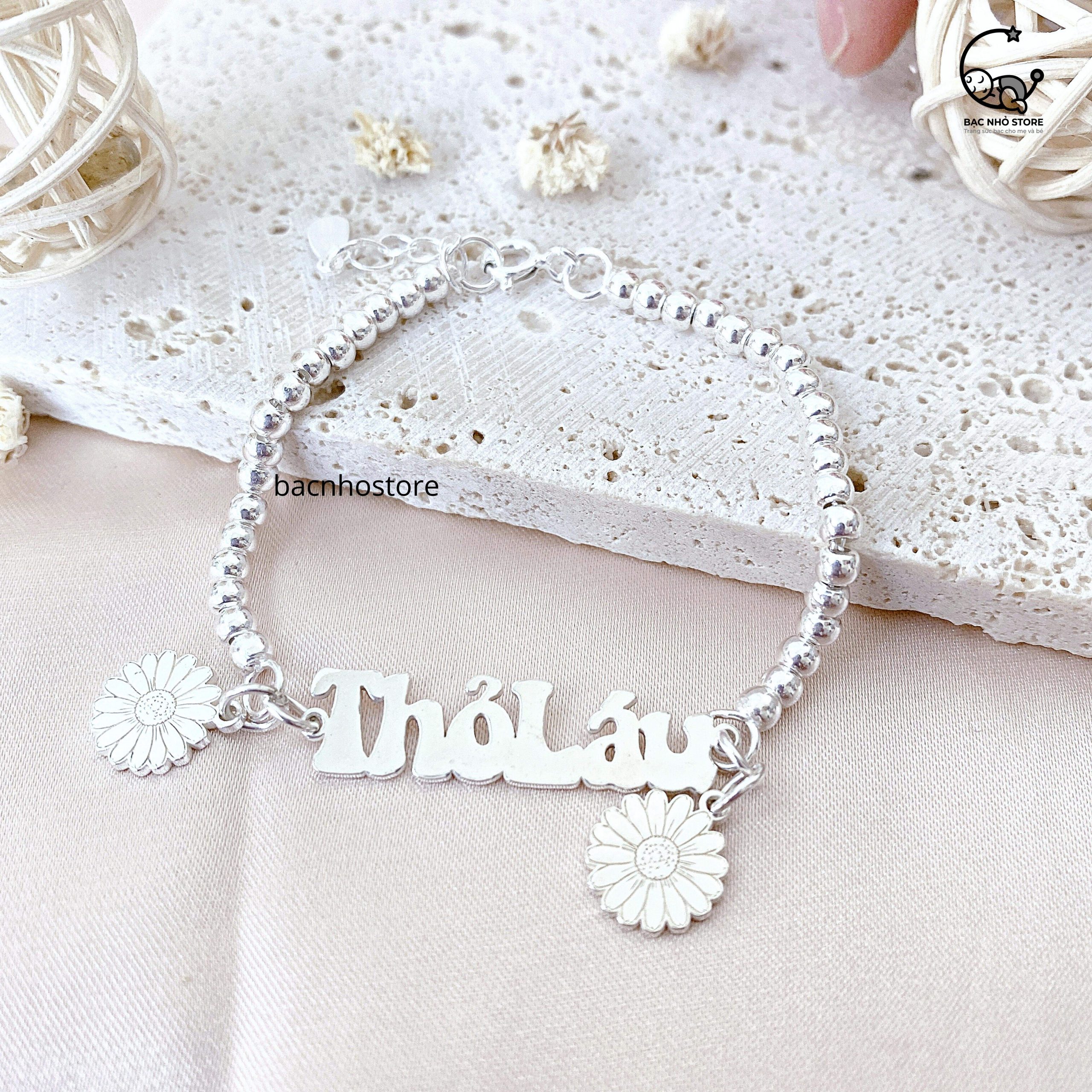 lac-bi-khac-chu-charm-daisy