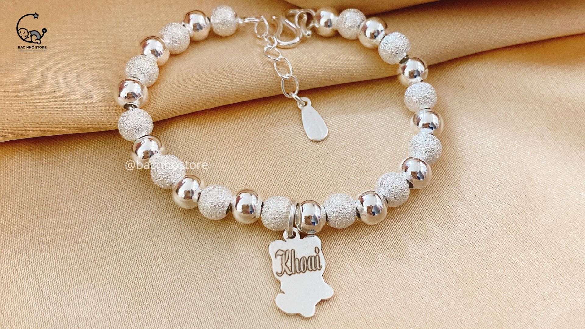 Read more about the article “Thuộc nằm lòng” 5 lưu ý khi đeo bạc cho các bé