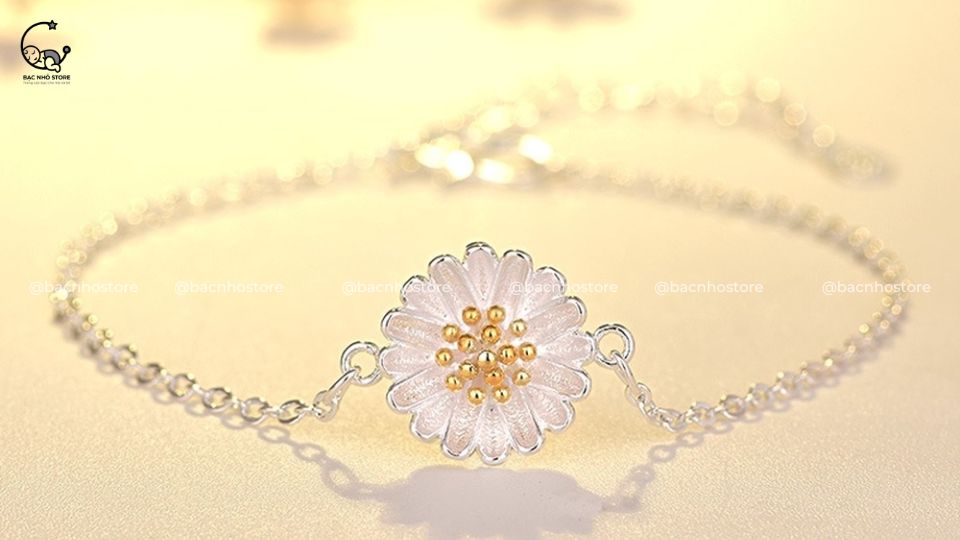 Read more about the article Trang sức xi mạ bạc là gì? 3 lưu ý khi sử dụng