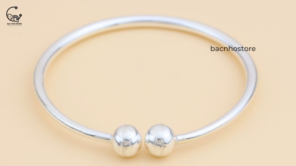 vong-bac-nguyen-chat-cho-be-1
