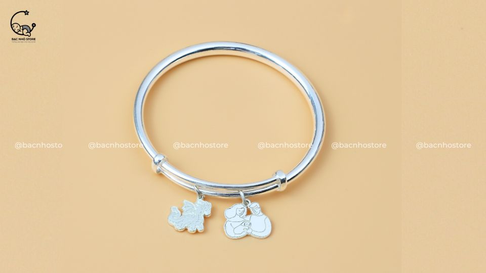 vong-charm-cho-be-1