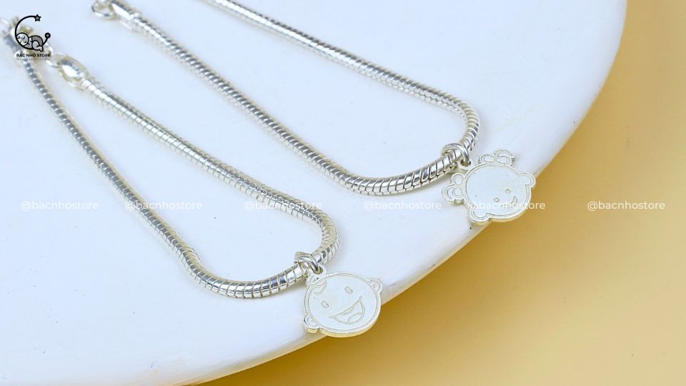 vong-charm-cho-be-3