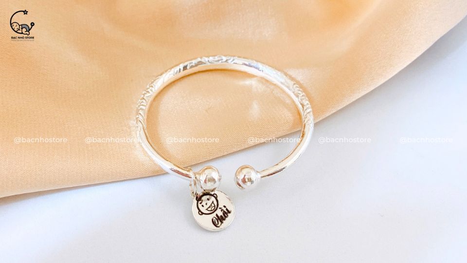 Read more about the article Bạc Thái và bạc ta khác nhau như thế nào?